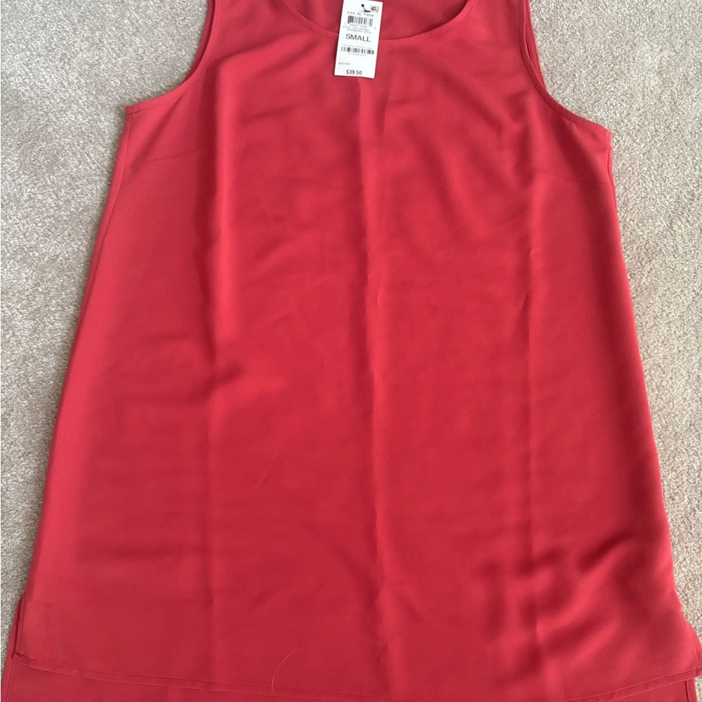 Alfani Essential Tank NWT cranberry spice Size S